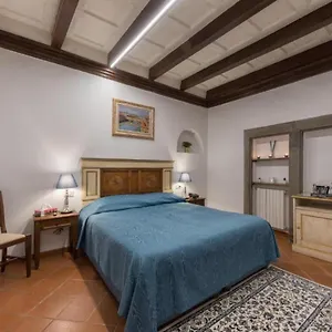 Aparthotel Numa Palazzo Haggis, Florence